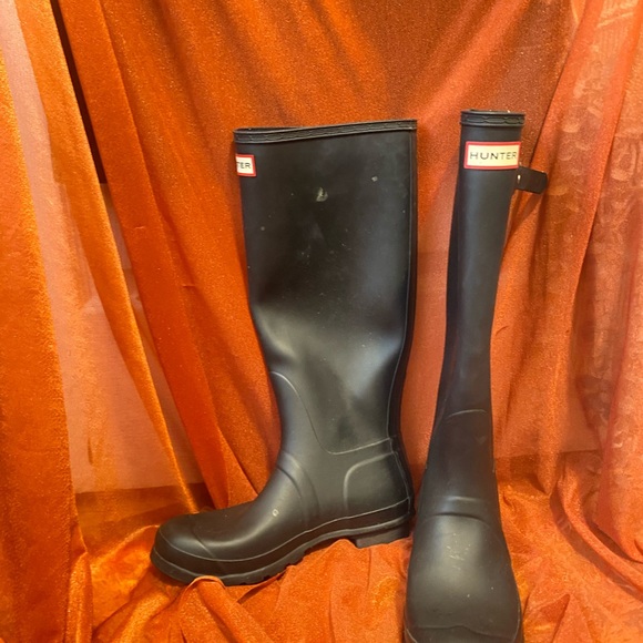black hunter rain boots - Picture 2 of 3